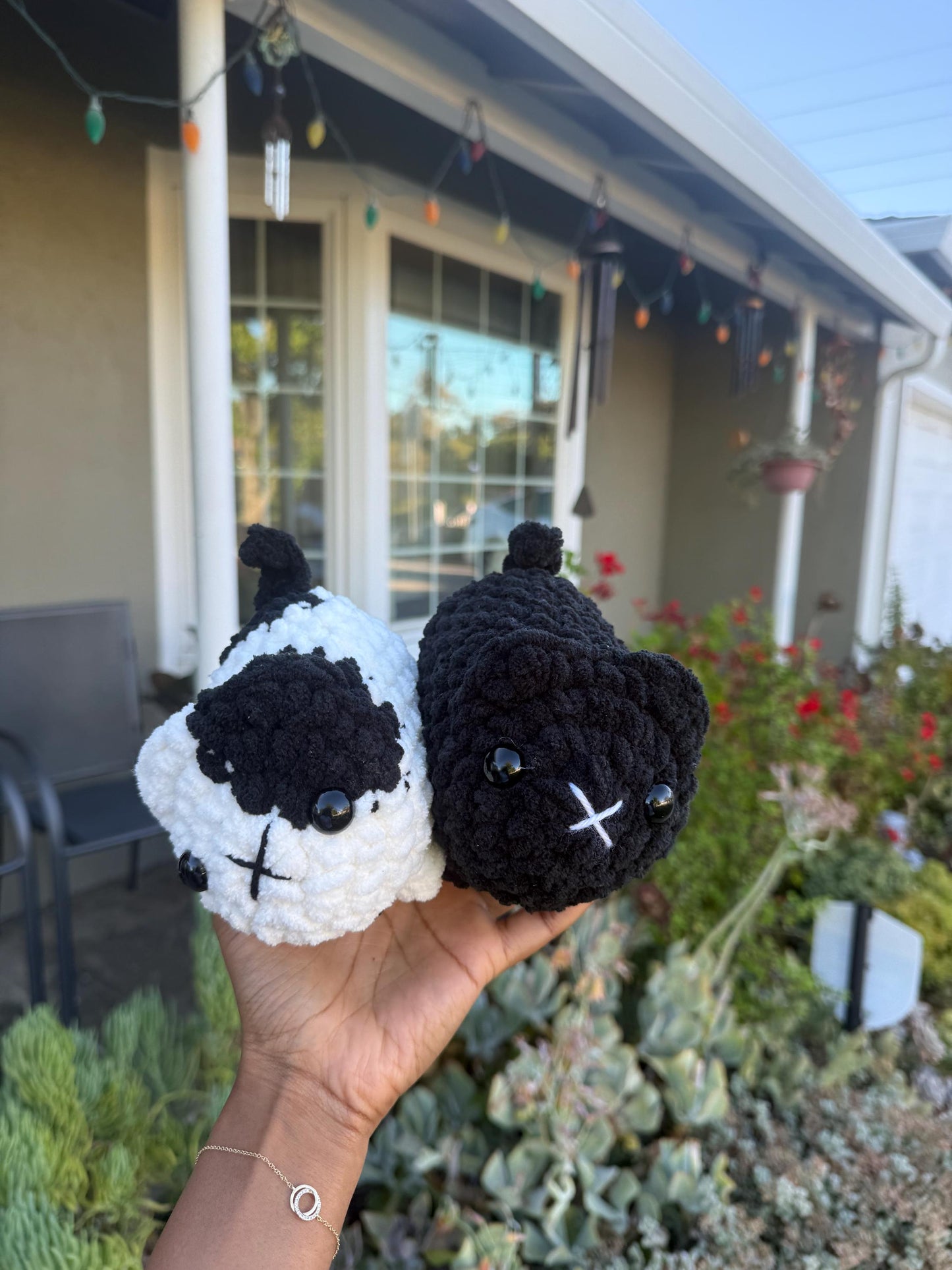 Mini Loaf Cat Plushie – Customizable Amigurumi Kitten