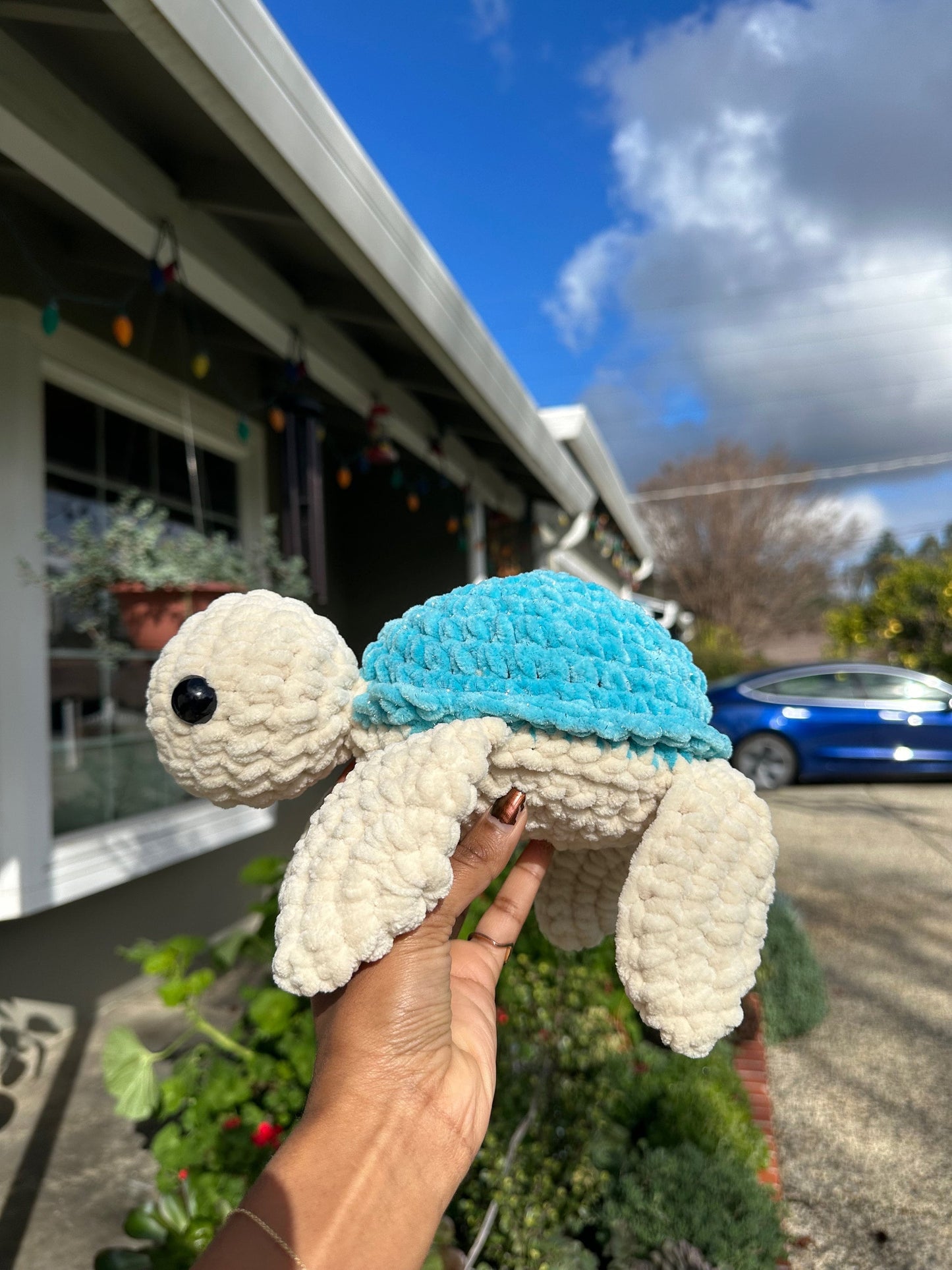 Customizable Crochet Sea Turtle Plushie: Medium Size Amigurumi