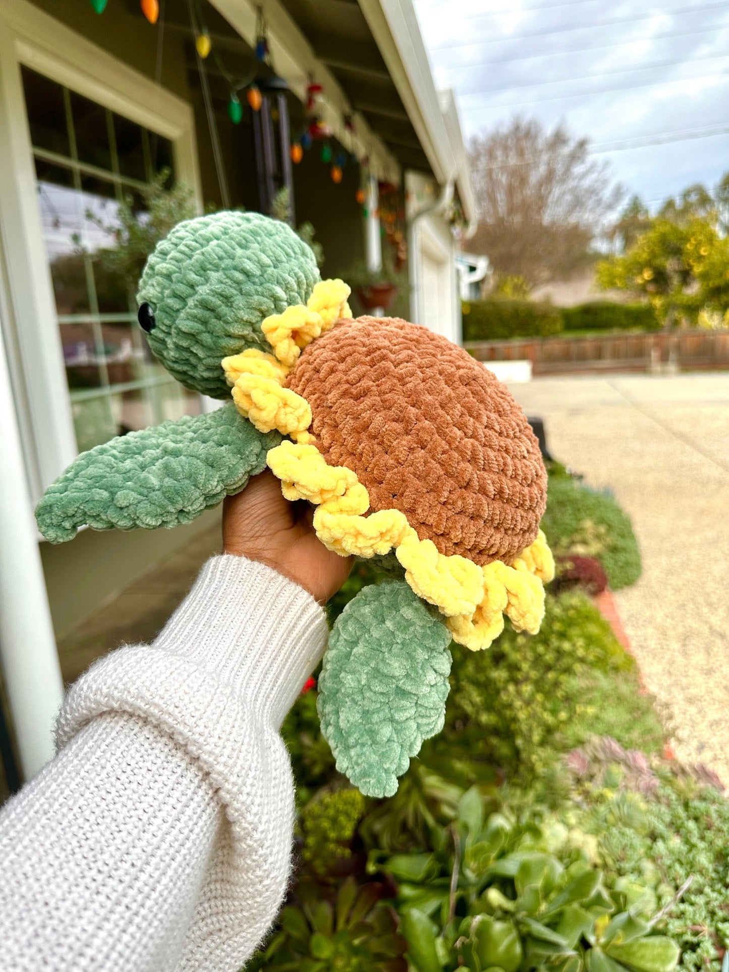 Amigurumi Sunflower Turtle Plushie, Customizable Flower Decor