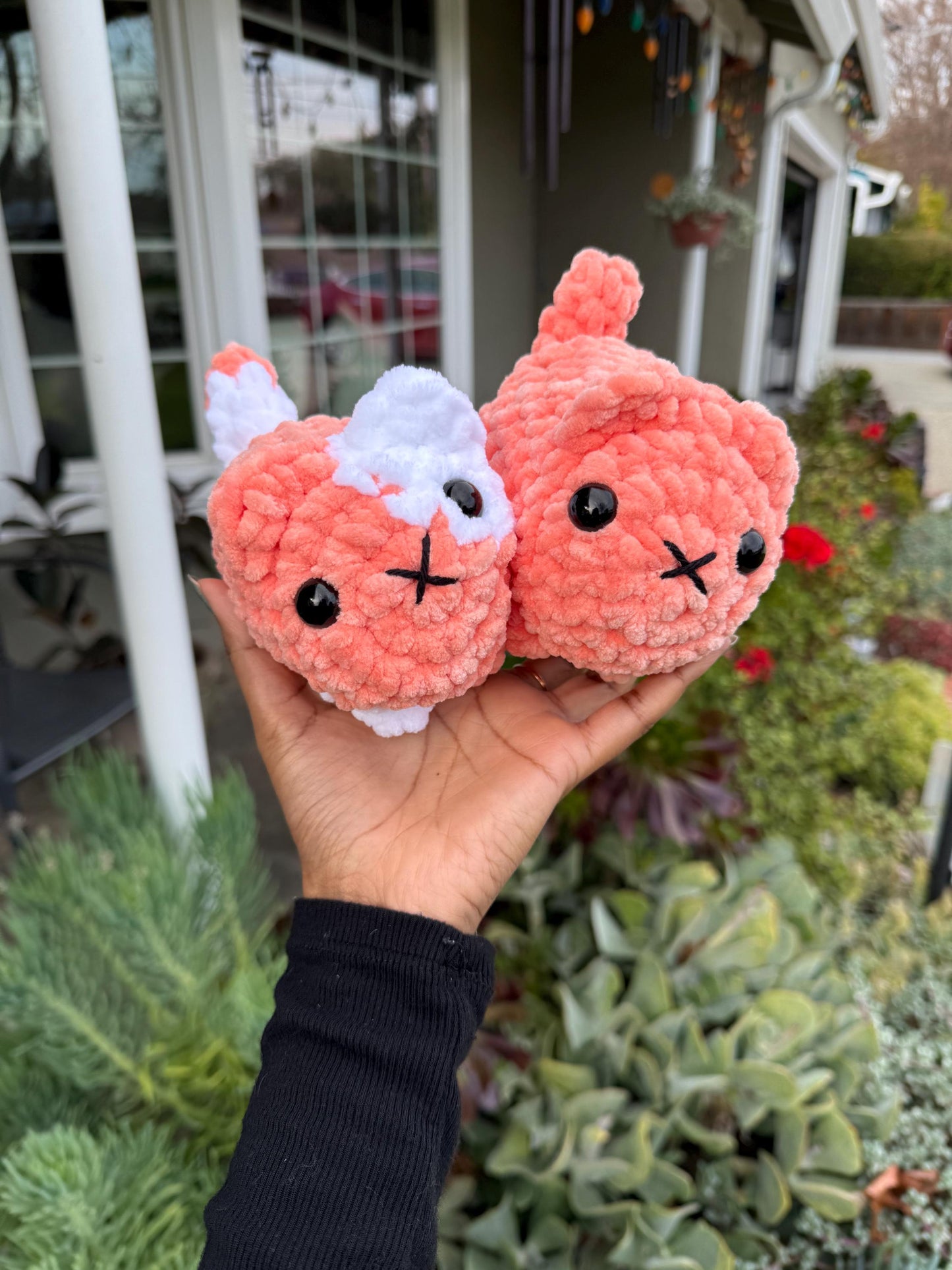 Mini Loaf Cat Plushie – Customizable Amigurumi Kitten