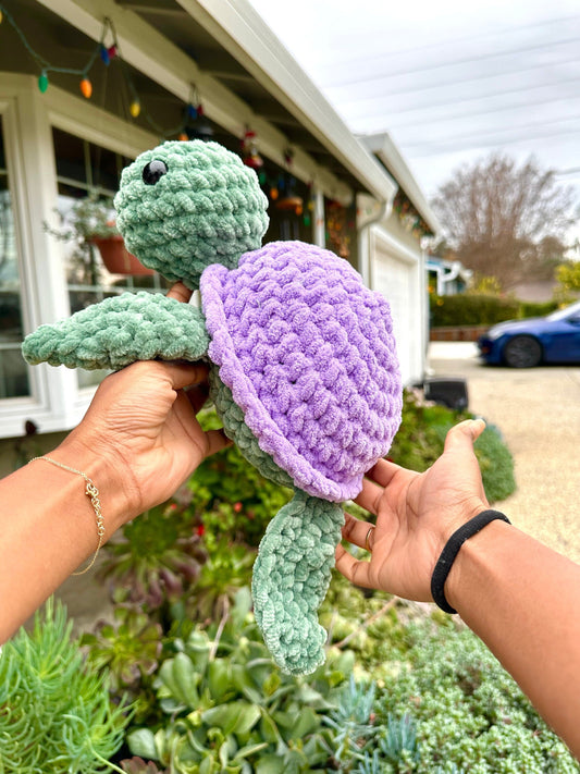 Customizable Crochet Sea Turtle Plushie: Medium Size Amigurumi