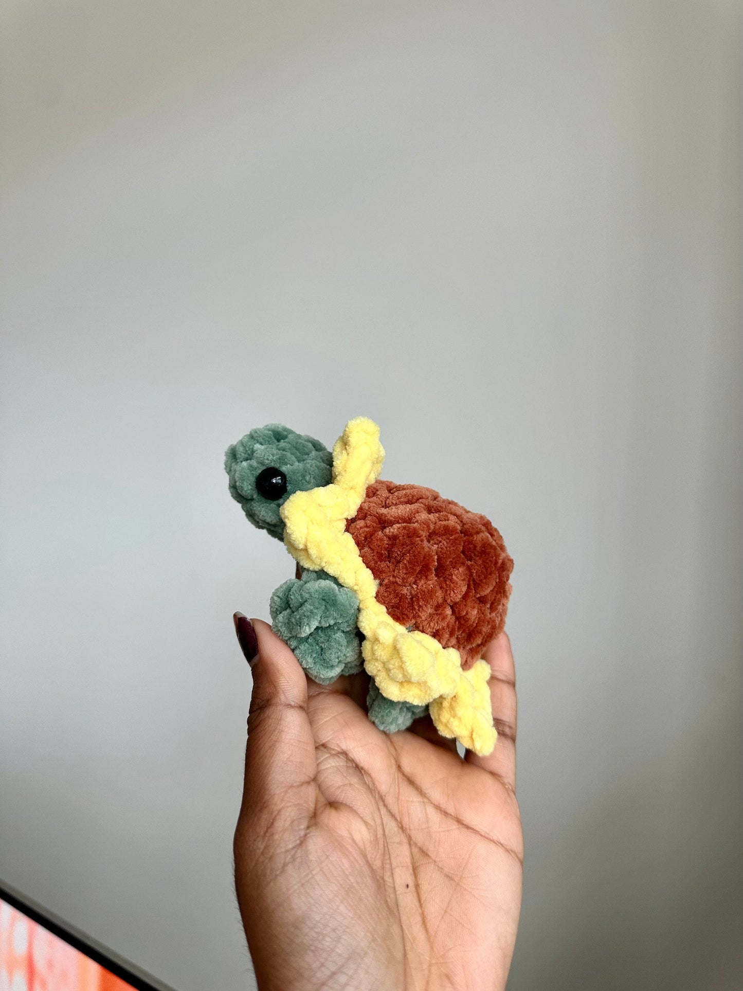 Amigurumi Sunflower Turtle Plushie, Customizable Flower Decor