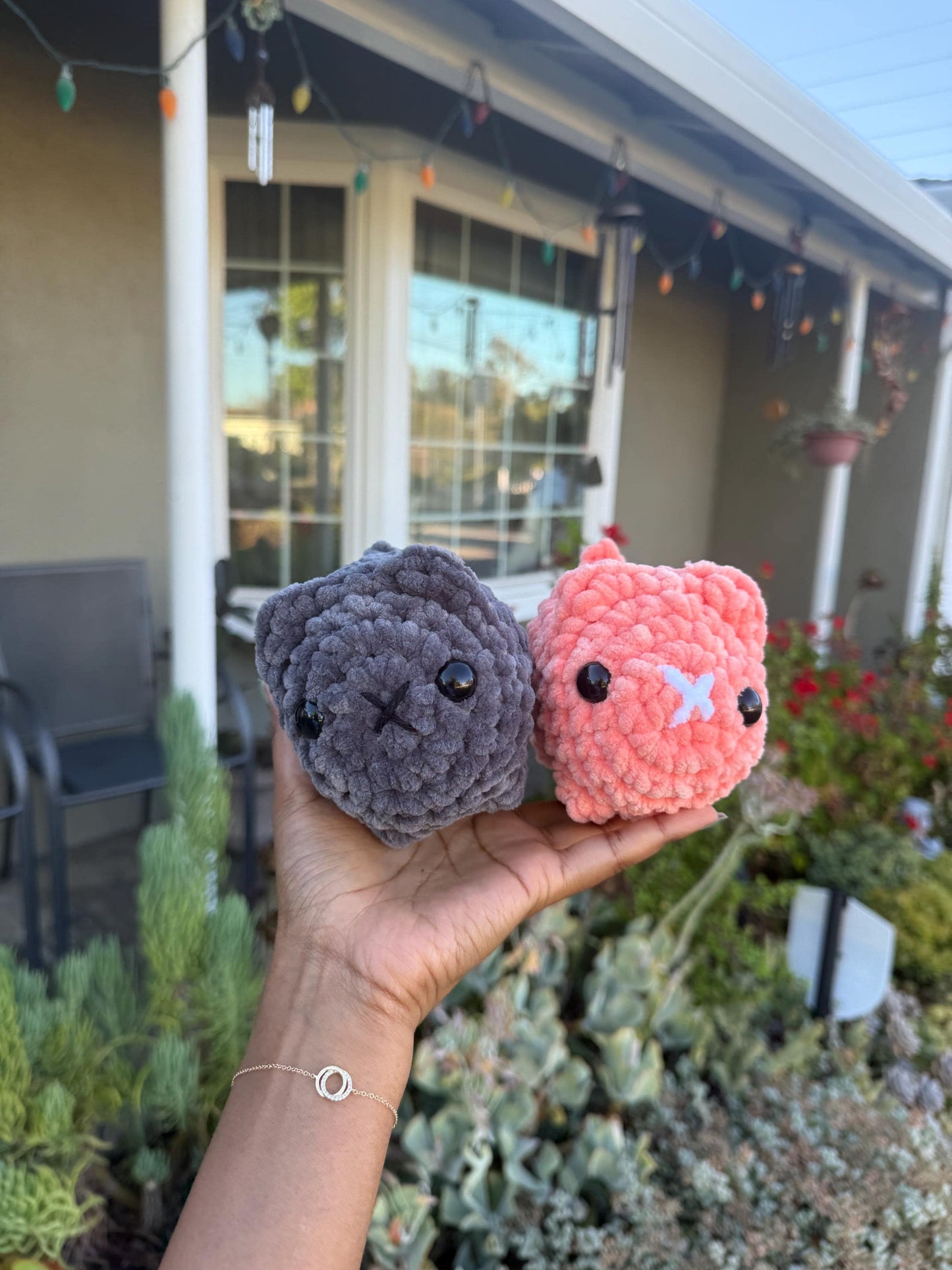 Mini Loaf Cat Plushie – Customizable Amigurumi Kitten