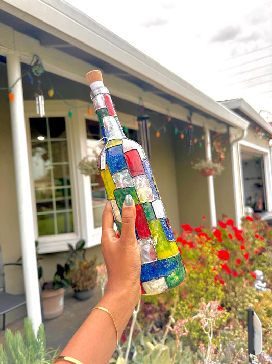 Stained Glass Wine Bottle Decor – Rechargeable Fairy Lights