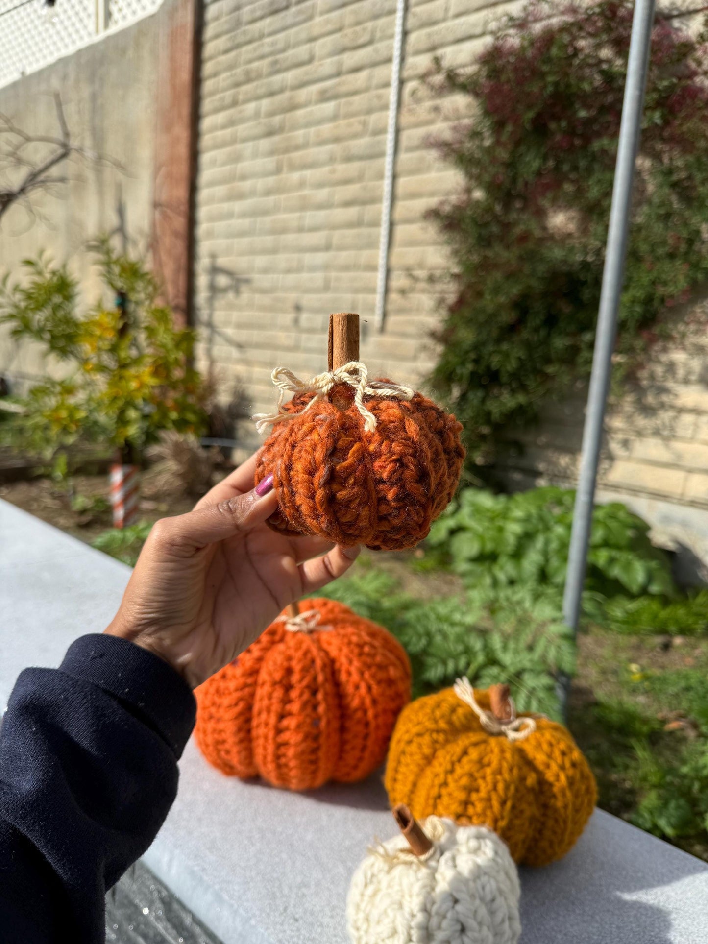 Cinnamon Stick Wool Pumpkin Plushie, Handmade, Pretty Decor, Fragrant
